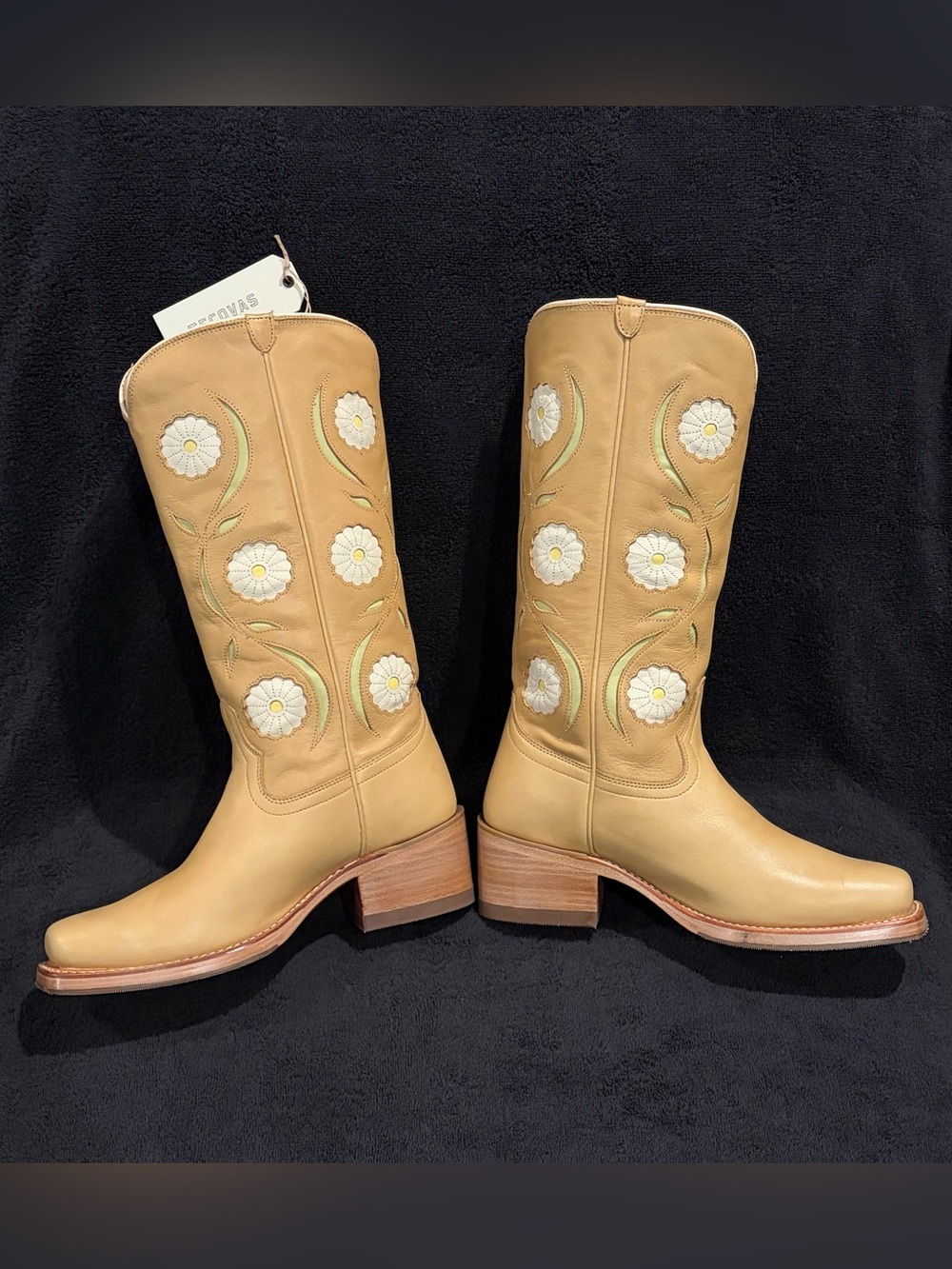 NWT Tecovas The Charlie Bloom Pale Yellow Floral Embroidered Leather Boots